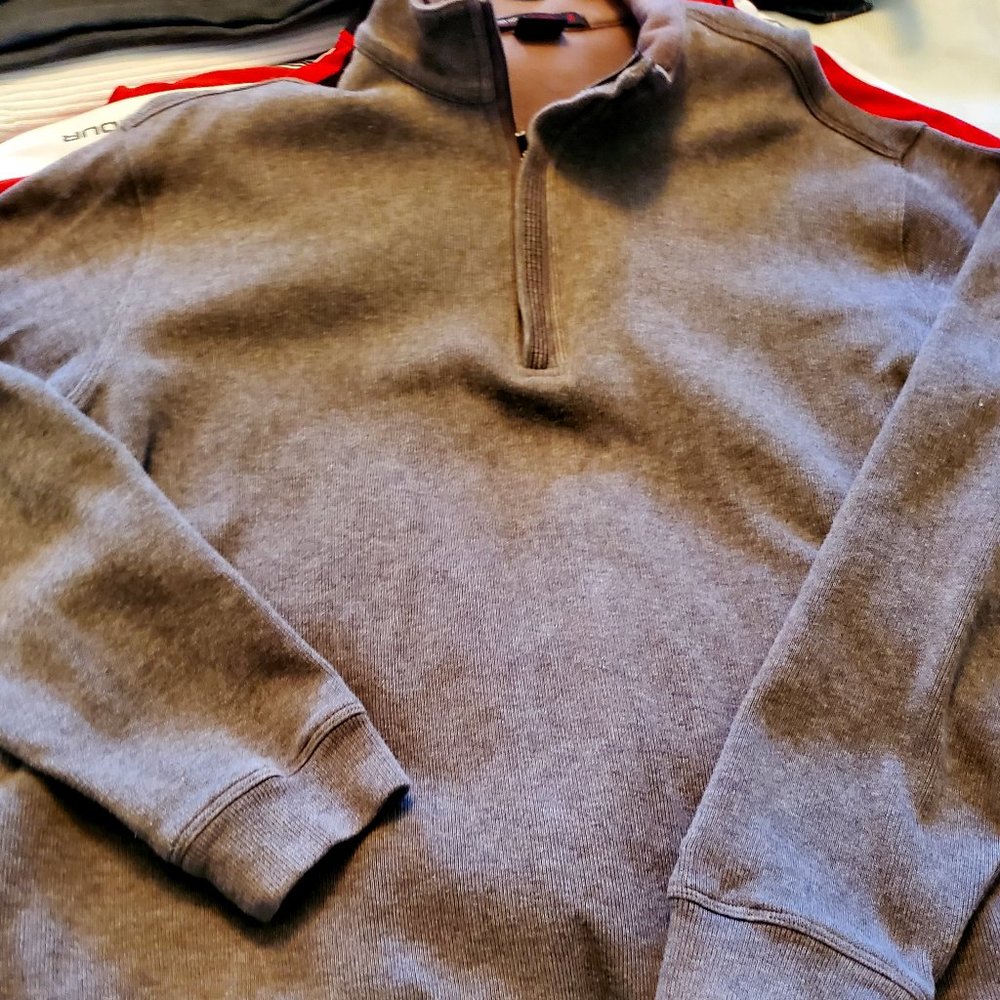 Tiger Woods Collection 100% cotton Golf large oatmeal grey zipper collar